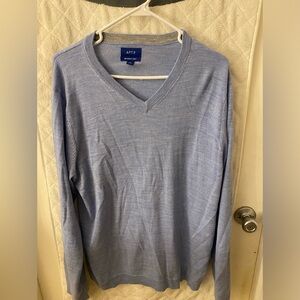 Mens V neck Sweater